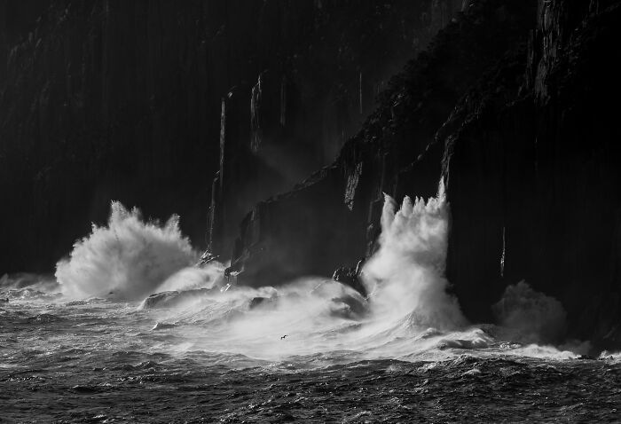 Epic Ocean Splash at Cape Pillar By Nick Green