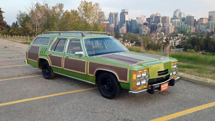 1989 Ford LTD Crown Vic 'Family Truckster'