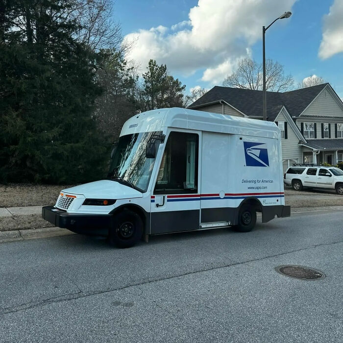 New USPS Vehicles: Kid’s Drawing on Wheels?