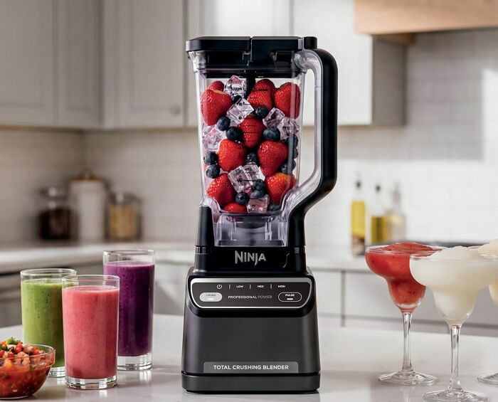 Ninja Blender: The Smoothie, Soup, Sauce MVP That Never Leaves You With Gritty Bits