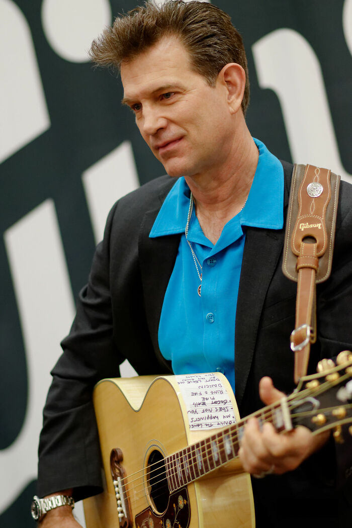 Chris Isaak, The King of Moody Love Songs and Cool Rock Vibes, 70