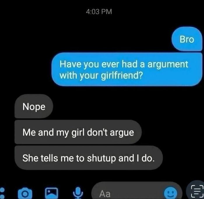 Wait, People Actually Saved These 34 Texts? Hilarious!