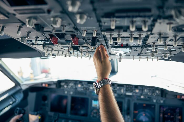 Hold Up, Passengers Shared Their Wildest On-Plane Stories!