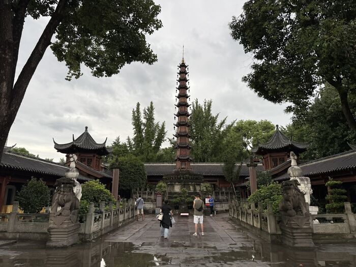 Chill Time at Wenshu Monastery, Chengdu