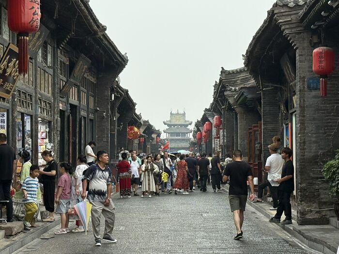Main Street Swagger, Pingyao