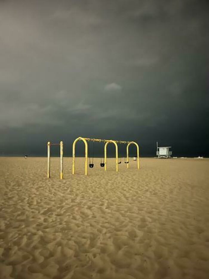 The Wild World of Liminal Spaces: 91 Photos That Totally Mess With Your Head