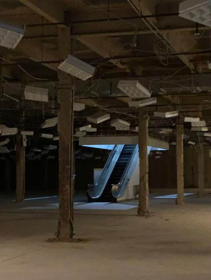 The Wild World of Liminal Spaces: 91 Photos That Totally Mess With Your Head