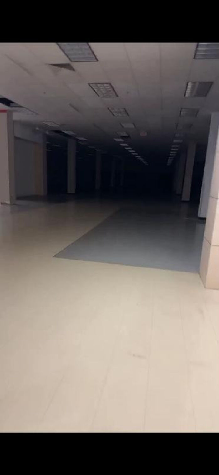 The Wild World of Liminal Spaces: 91 Photos That Totally Mess With Your Head