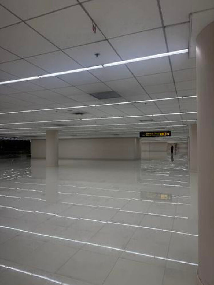 The Wild World of Liminal Spaces: 91 Photos That Totally Mess With Your Head
