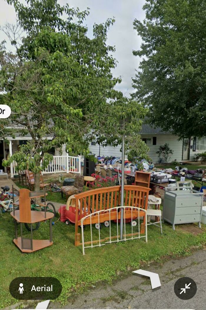 Yard Sale Madness Caught On Camera