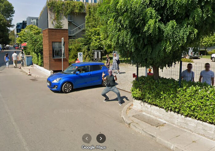 Look, Dude, I'm On Google Now!