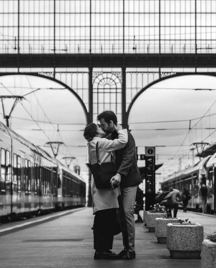 Strangers Snapped These Pictures And They’re Basically Mini Masterpieces