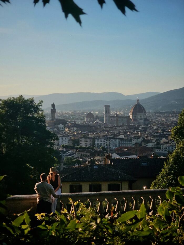 Strangers Snapped These Pictures And They’re Basically Mini Masterpieces