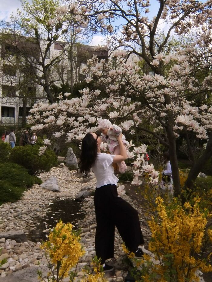 Strangers Snapped These Pictures And They’re Basically Mini Masterpieces