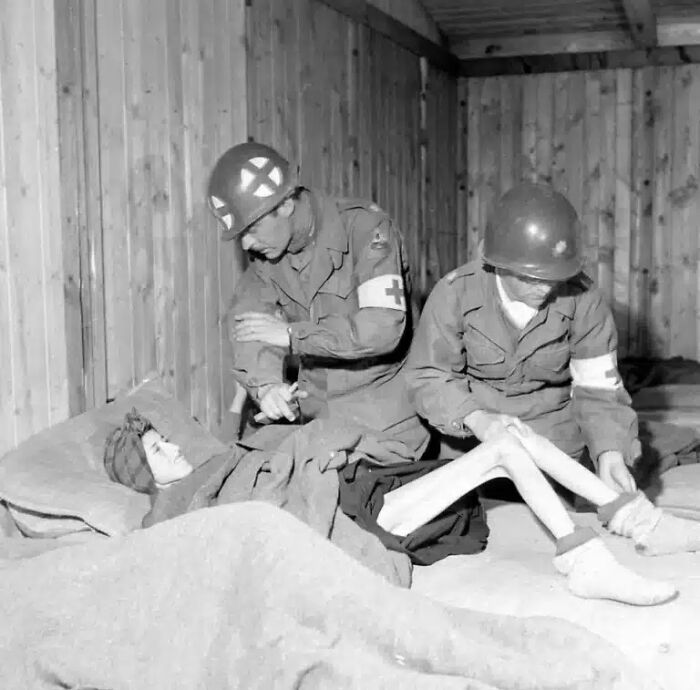 US 6th Armored Division Medics Free Women’s Concentration Camp Near Penig, 1945