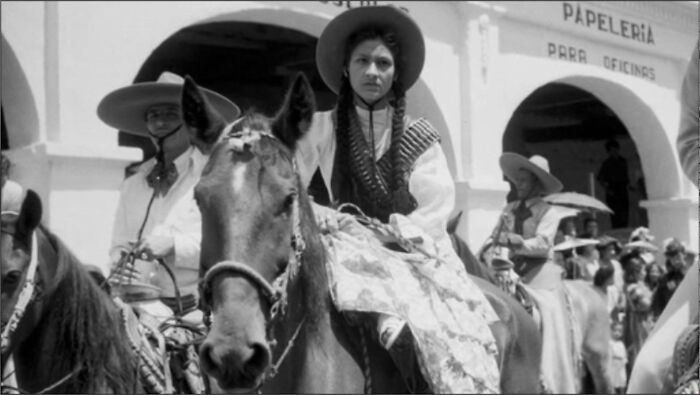 Wait, They Actually Took Photos Like This?! 91 History Pics That Will Totally Blow Your Mind