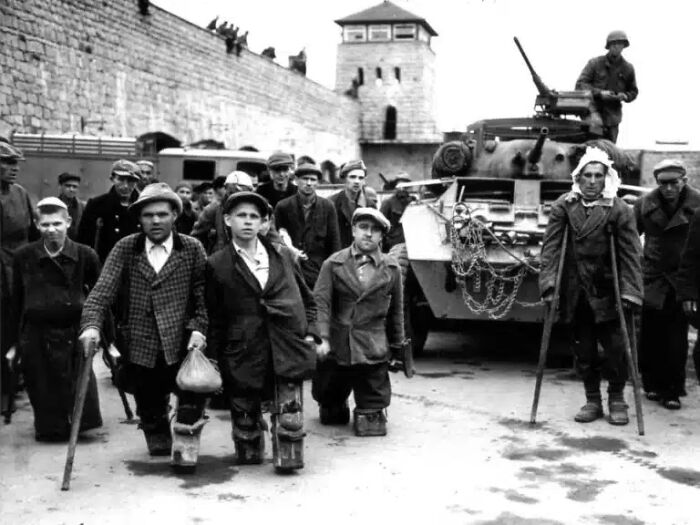 Wait, They Actually Took Photos Like This?! 91 History Pics That Will Totally Blow Your Mind
