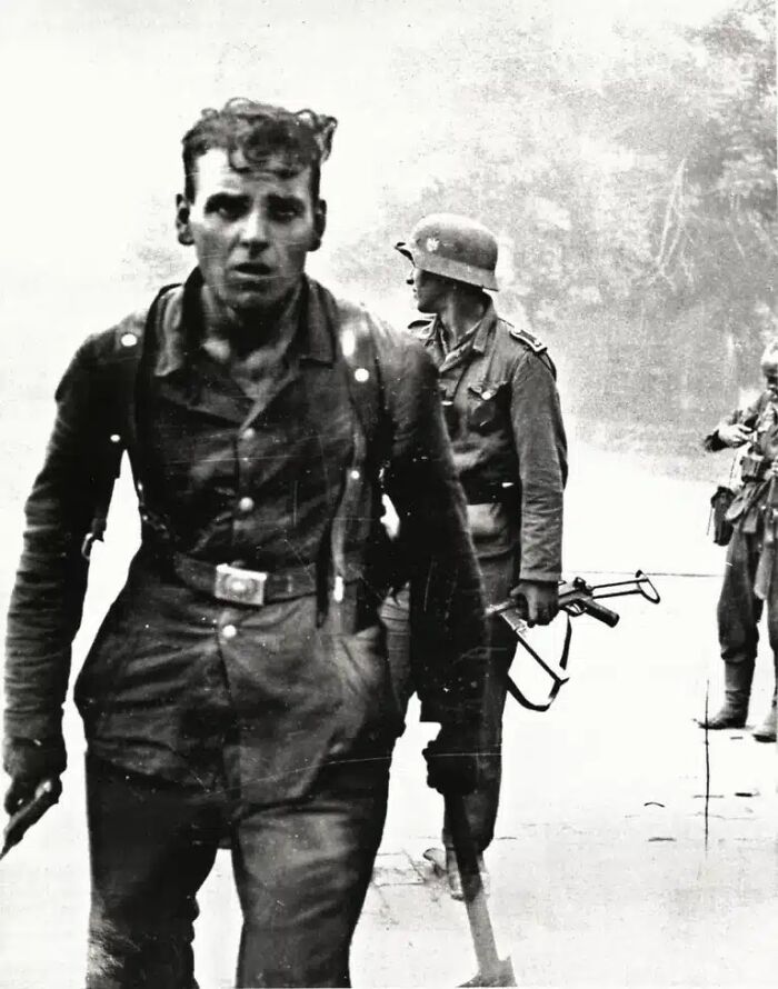 Wait, They Actually Took Photos Like This?! 91 History Pics That Will Totally Blow Your Mind