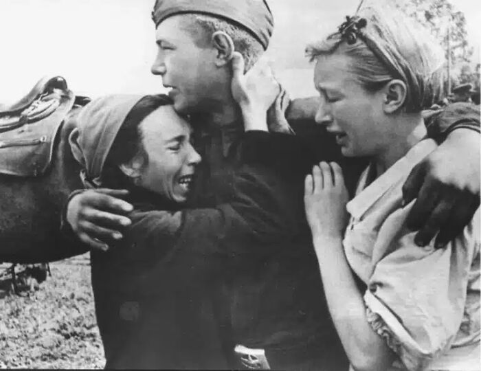 Wait, They Actually Took Photos Like This?! 91 History Pics That Will Totally Blow Your Mind