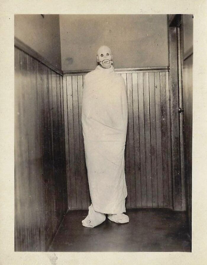 Wait, They Actually Took Photos Like This?! 91 History Pics That Will Totally Blow Your Mind