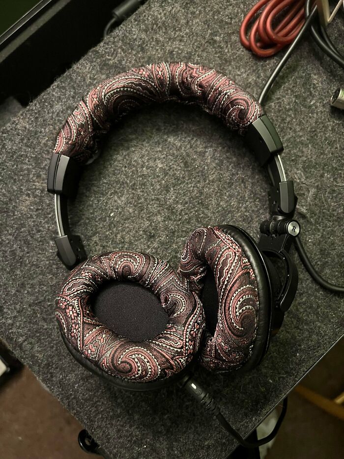 Upcycling Wonders: 85 Brilliant Things People Made From Stuff They Had Lying Around