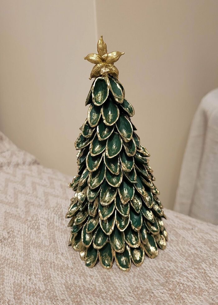 Upcycling Wonders: 85 Brilliant Things People Made From Stuff They Had Lying Around