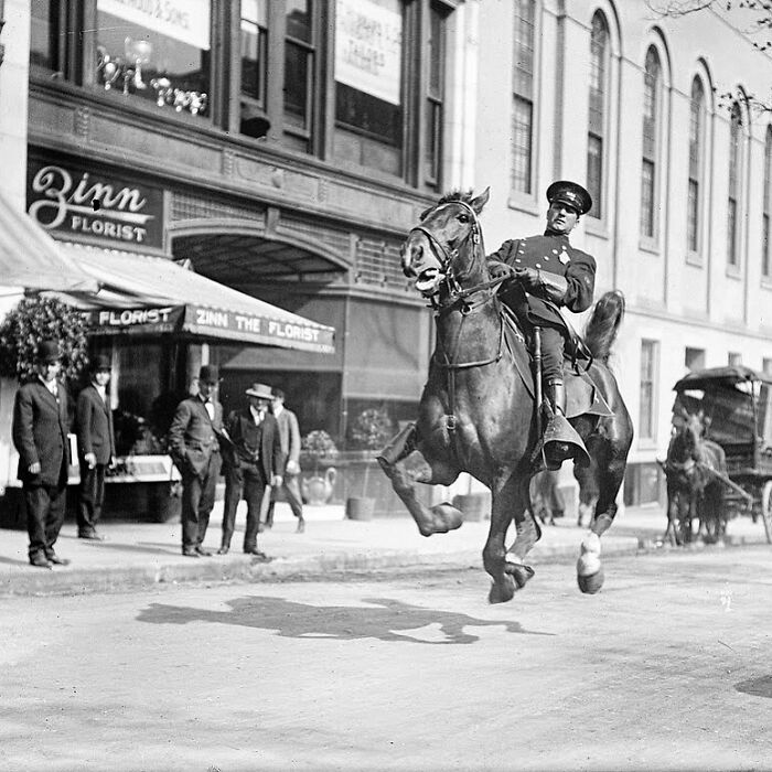 Wait, They Actually Took Photos Like This Back Then? 89 Totally Wild History Pics