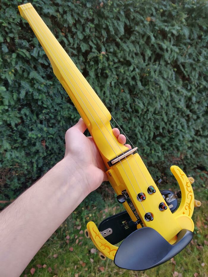 Made a Headless Electric Violin for My Sister’s Birthday – Rock On!