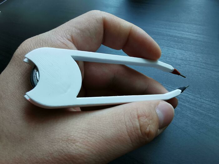 LED Tester Tweezers with a Button Cell – Super Handy