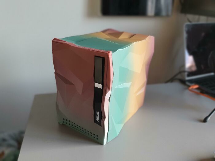 3D Printed New Mini ITX Case Made with Tinkercad – Compact and Cool