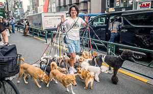 30 Wildly Cool Photos That Prove Japan Is A Street Photographer’s Playground