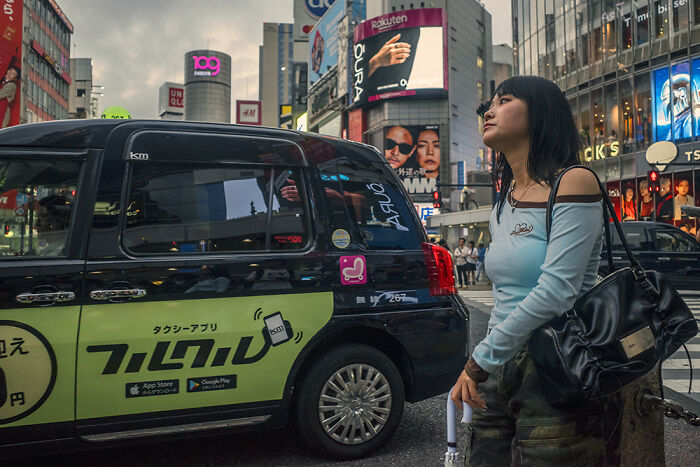 30 Wildly Cool Photos That Prove Japan Is A Street Photographer’s Playground