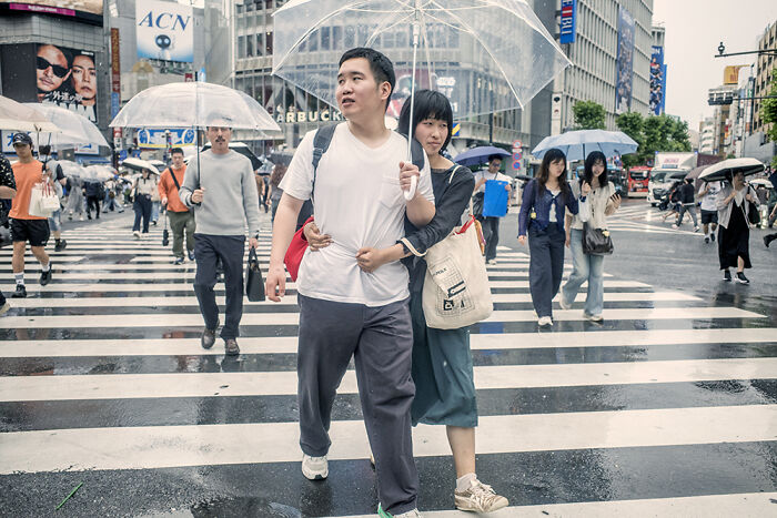 30 Wildly Cool Photos That Prove Japan Is A Street Photographer’s Playground