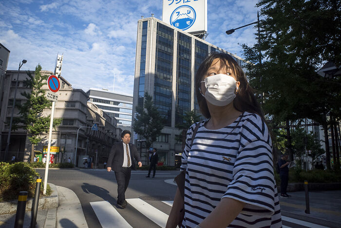 30 Wildly Cool Photos That Prove Japan Is A Street Photographer’s Playground