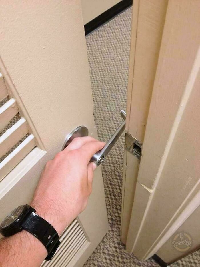 Oops! People Totally Blew Their One Job and We Can’t Stop Laughing