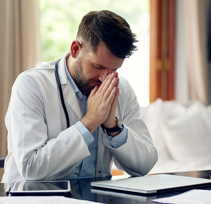 The Wildest Medical Symptoms People Totally Ignore (And Probably Shouldn't)