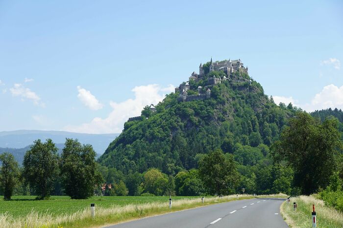 Hochosterwitz Castle: The Austrian Fortress That Means Business