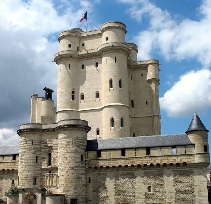 Château De Vincennes, France: That Castle with the Tallest Tower
