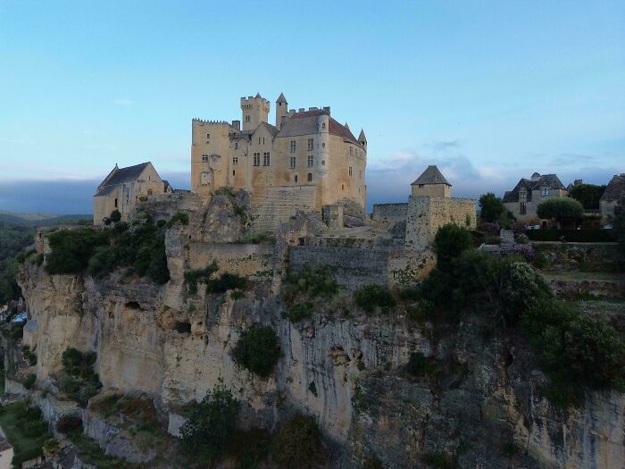 Beynac Et Cazenac, France: Cliffside Castle Dreams