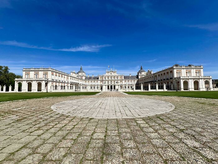 Royal Palace Of Aranjuez, Spain: Castle with a Spanish Twist