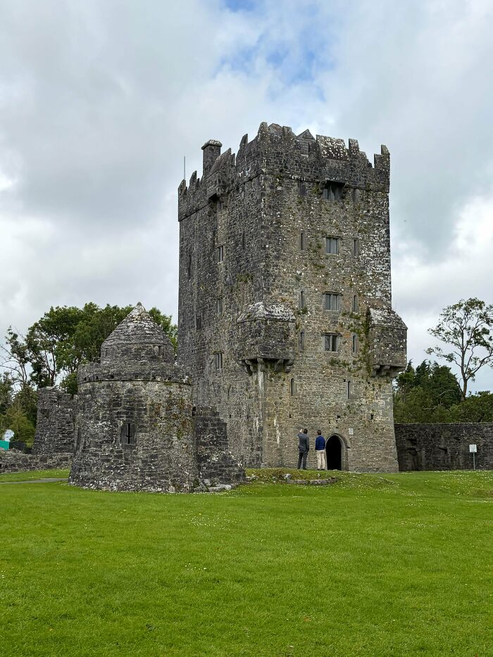 Aughnanure Castle, Ireland: Irish Fortress Fun