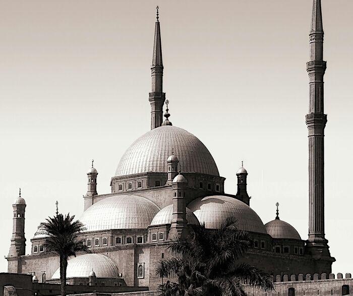 The 30 Wildest Old Buildings You Have to See (Because History Is Nuts)