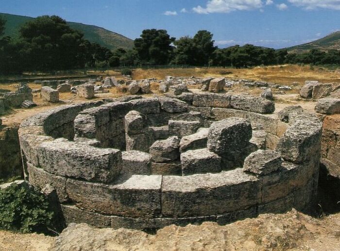 The 30 Wildest Old Buildings You Have to See (Because History Is Nuts)