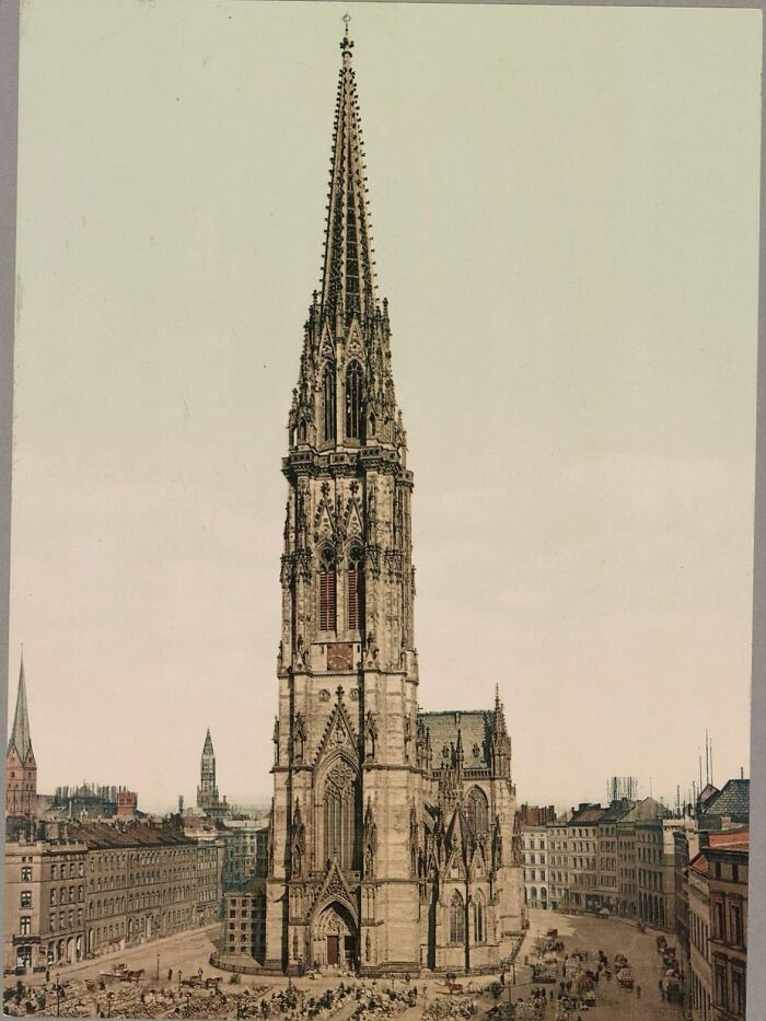 The 30 Wildest Old Buildings You Have to See (Because History Is Nuts)