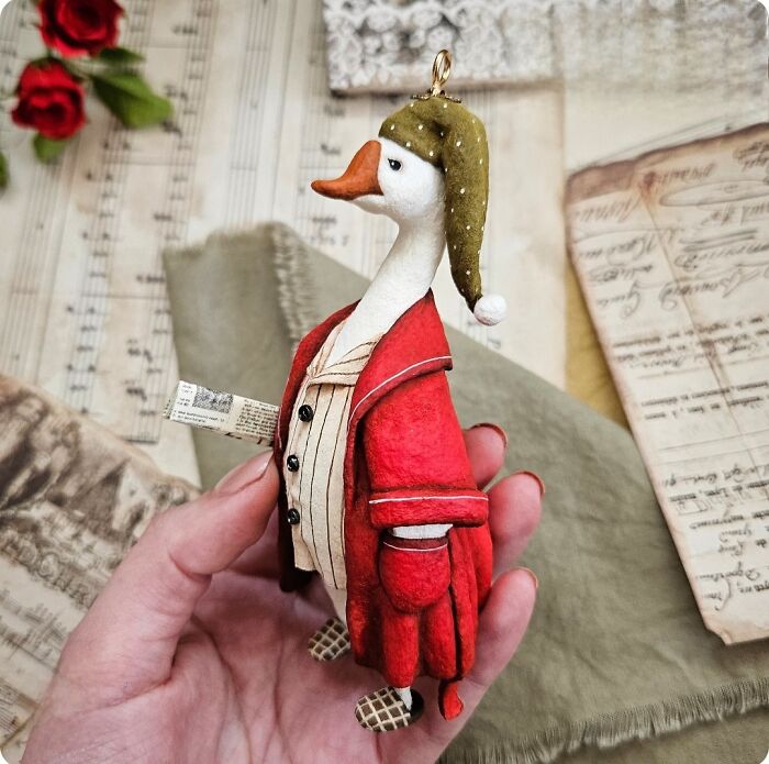 Wait, She Makes These Amazing Sculptures From COTTON?!