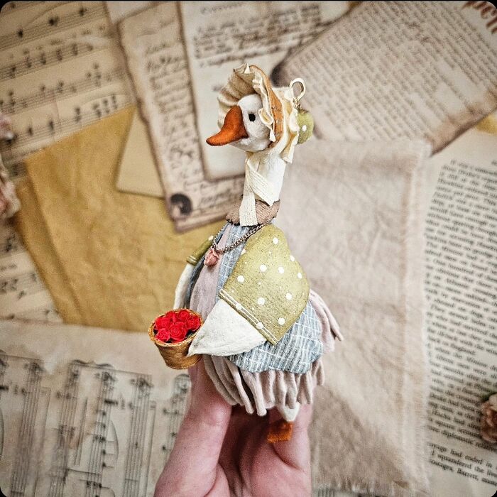Wait, She Makes These Amazing Sculptures From COTTON?!