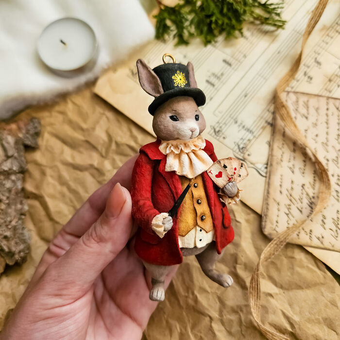 Wait, She Makes These Amazing Sculptures From COTTON?!