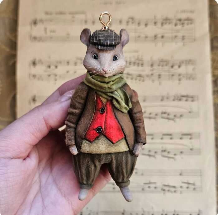 Wait, She Makes These Amazing Sculptures From COTTON?!