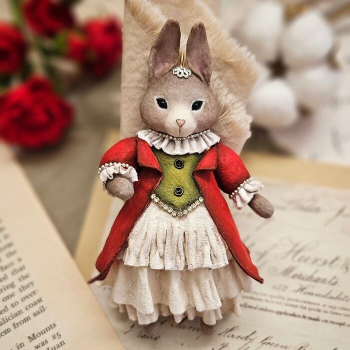 Wait, She Makes These Amazing Sculptures From COTTON?!