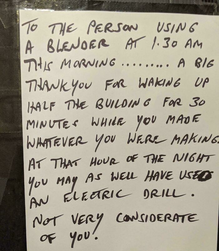 This Person Using A Blender Just Got A Neighbor Note